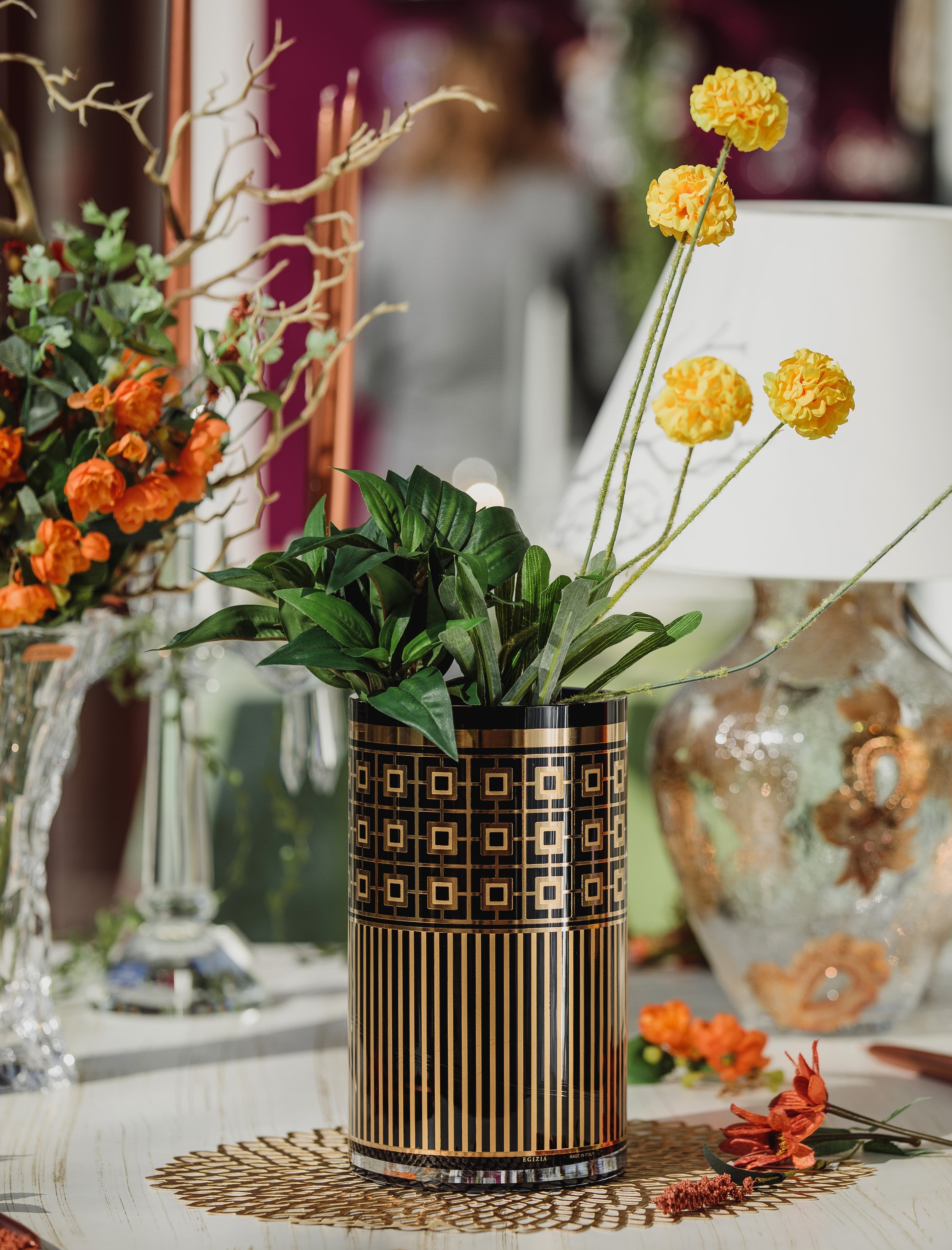 Stylish Décor & Themes